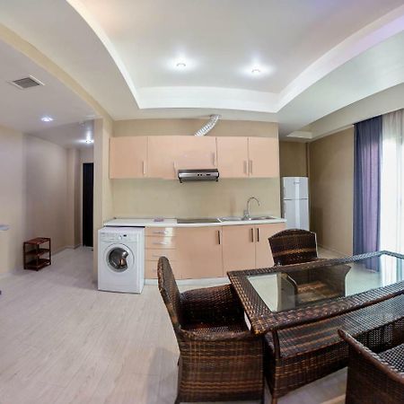Diplomat Suites Baky Esterno foto