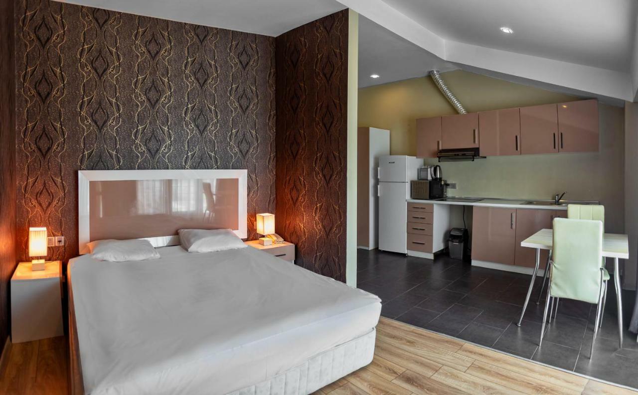 Diplomat Suites Baky Esterno foto