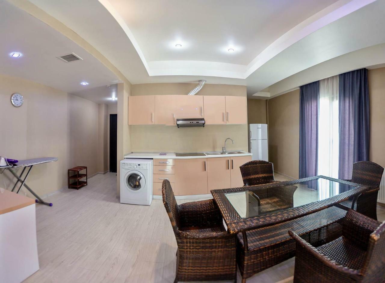 Diplomat Suites Baky Esterno foto