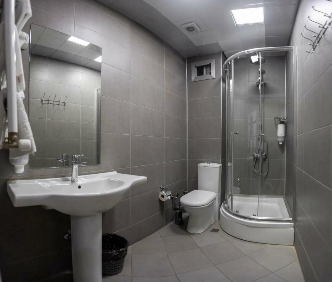 Diplomat Suites Baky Esterno foto