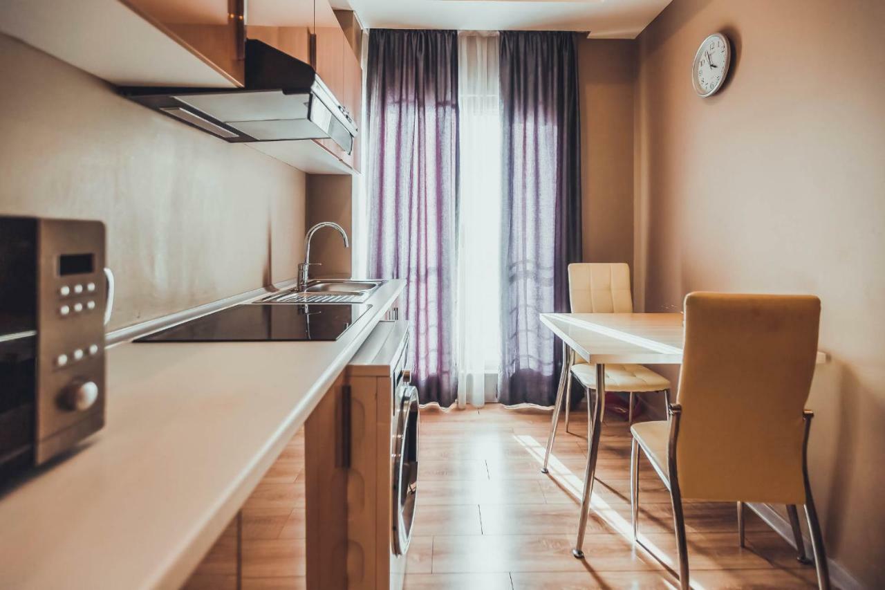 Diplomat Suites Baky Esterno foto